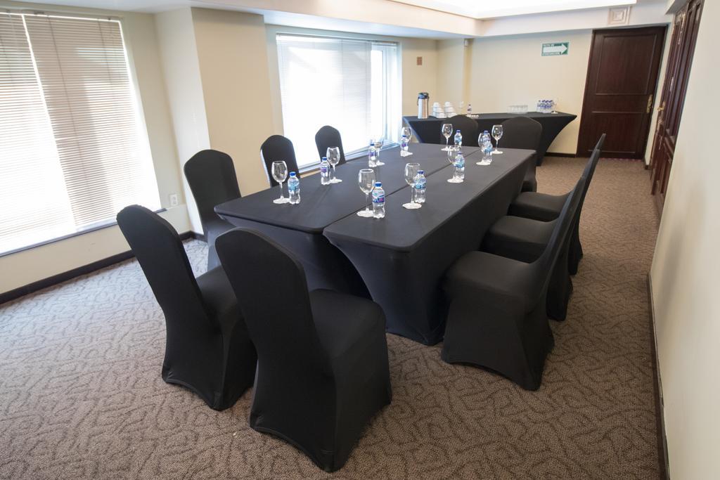Hotel Emporio Reforma à Mexico Extérieur photo A meeting room at the hotel
